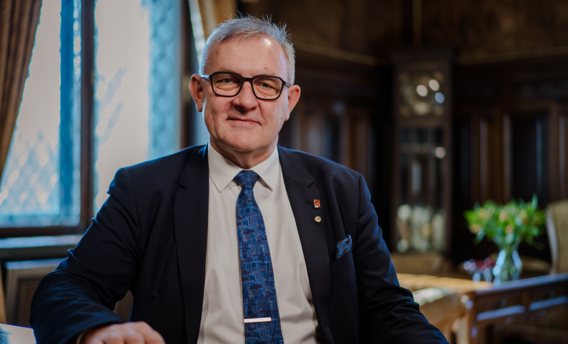 Laureat nagrody prof. Krzysztof Jóźwik.